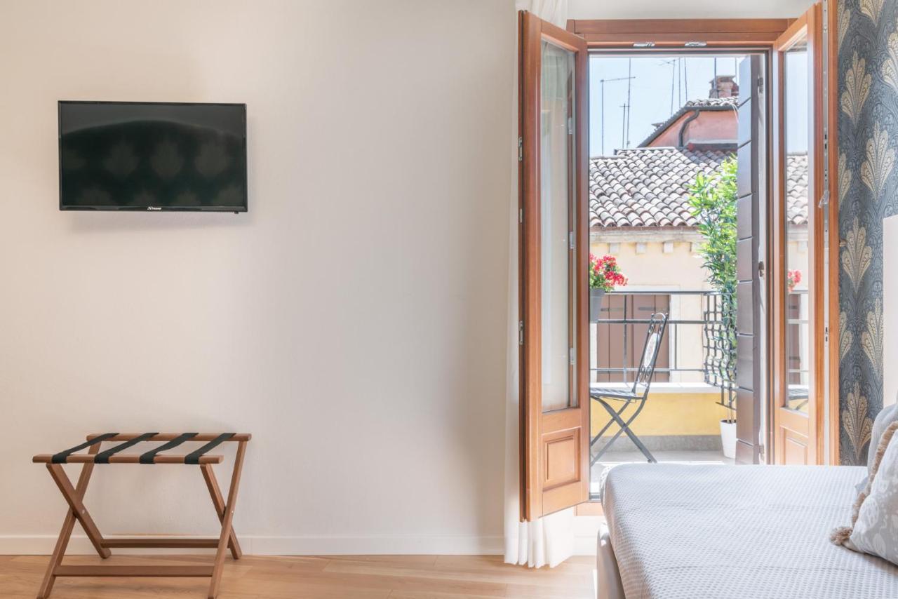 Hotel Grifoni Venice Exterior photo
