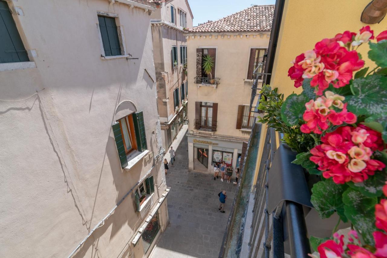 Hotel Grifoni Venice Exterior photo